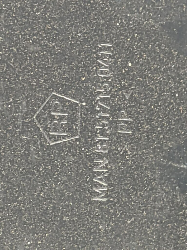 крышка траверсы электрических розеток б/у - 2